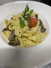 Parmesan Tekerinde Makarna